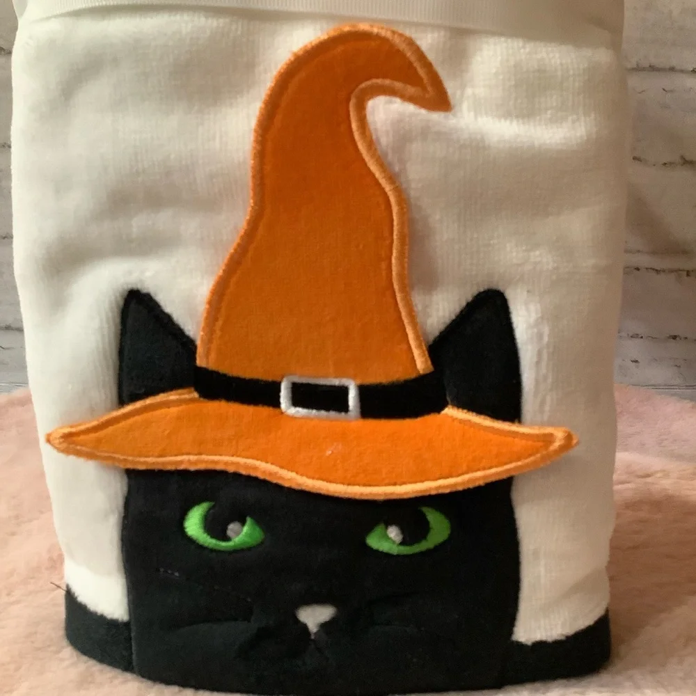 KASSADECOR Set Of 2 Witch Cat Hand Towels